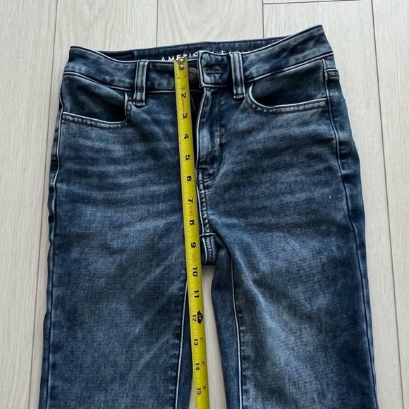 American Eagle mid rise skinny jeans knee cut style size 00 - Picture 6 of 9